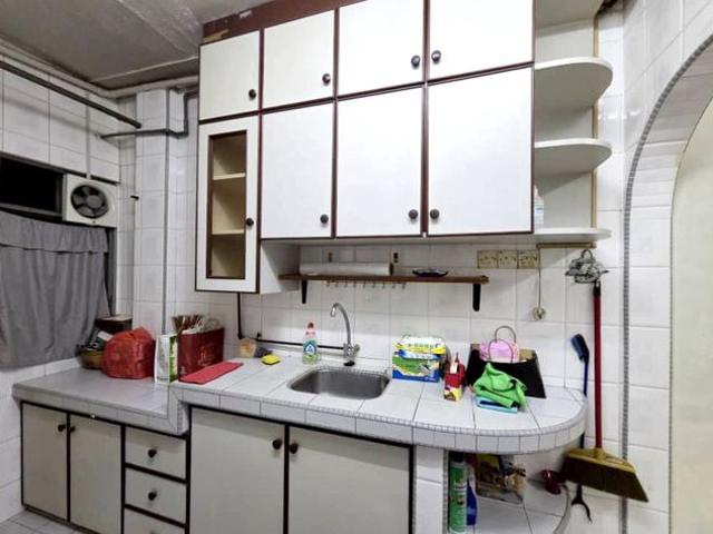 Bandar Baru Ampang Flat Ground Floor Unit Ampang Jalan WatanHurry