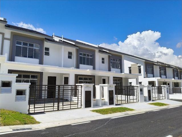 Bandar Baru Kangkar Pulai Double Storey Terrace