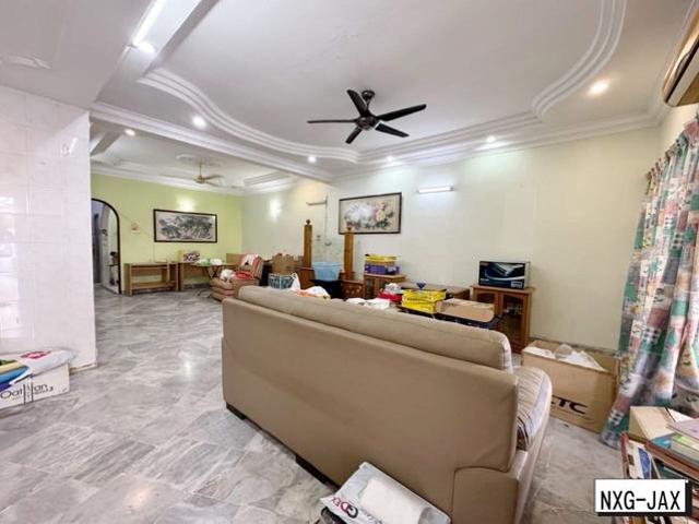Bandar Baru Klang Double Storey House renovated n extended value buy
