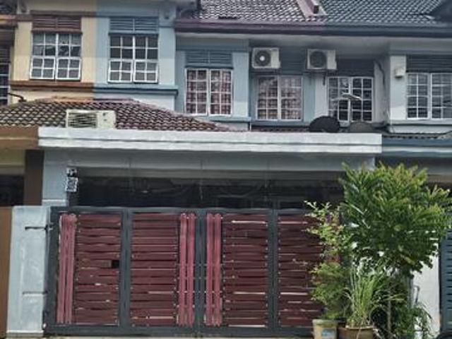 Bandar Bukit Puchong 2 teres 2 tingkat renovated