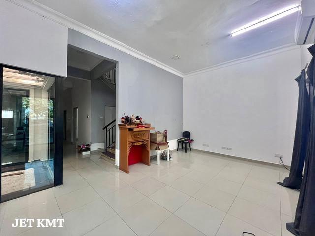 Bandar Bukit Raja 25 Storey Superlink House For Rent gated guarded
