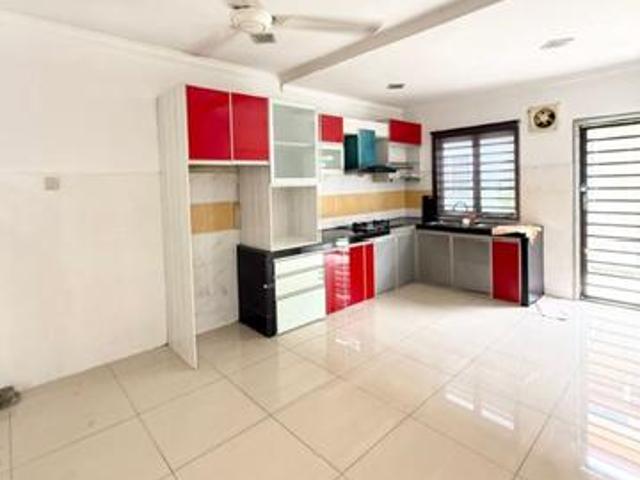 Bandar Bukit Raja Klang 15 Storey With Kitchen Table Top For Rent