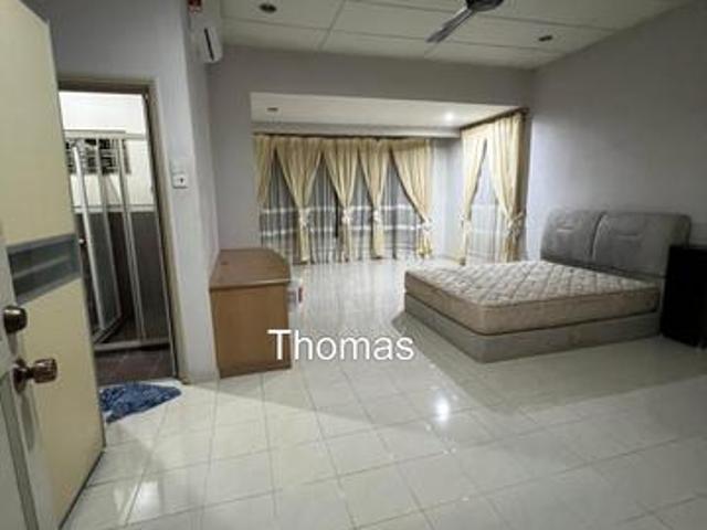 Bandar Bukit Tinggi Klang Double Storey SemiD Wel Family or worker