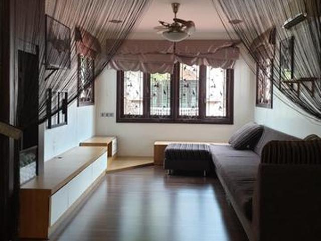 Bandar Bukit Tinggi 2story semid House for rent