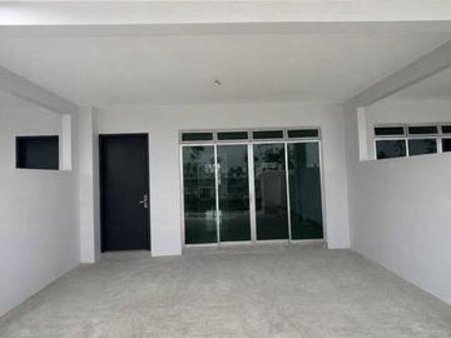 Bandar Dato Onn 2 Storey Teres Partial Furnished Good condition Uni