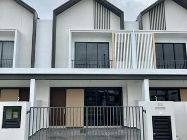 Bandar Dato Onn double storey terrace house FOR RENT