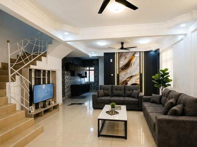 BANDAR DATO ONN Fully Renovated Fully Furnished Below Bank Value