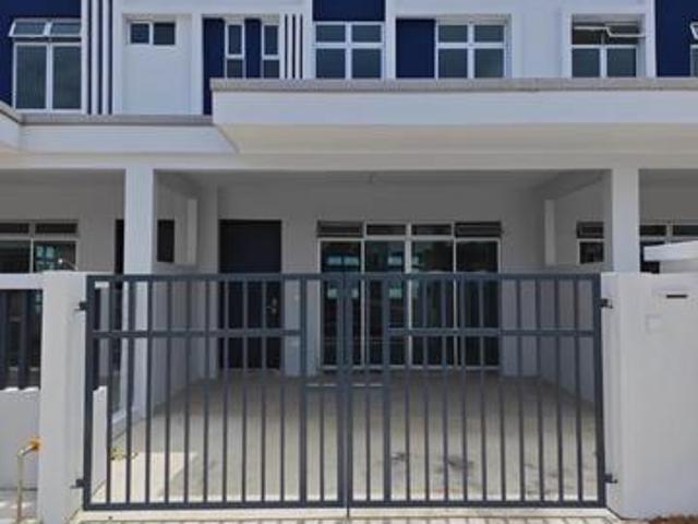Bandar Dato Onn Jalan Perjiranan 14 Double Storey Terrace House