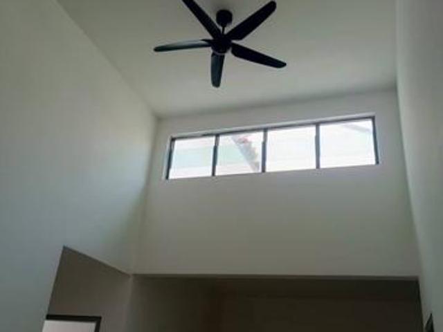 Bandar Dato Onn Tebrau Double Storey Jalan Perjiranan 4 bed 4bath