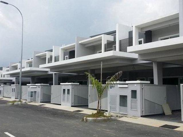 Bandar Enstek Landed 20x7022x75 Sebelah NLE Highway