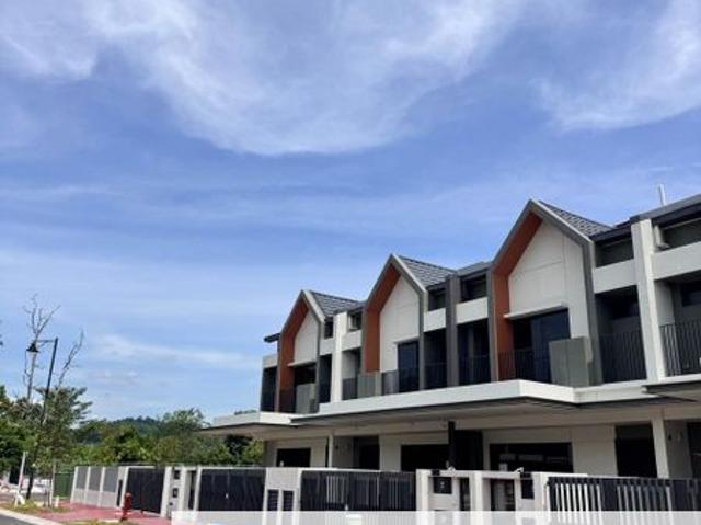 Bandar Kinrara 8