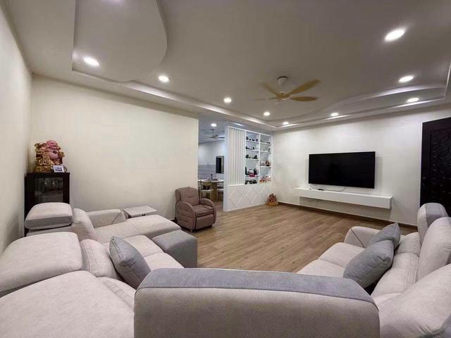 Bandar Indahpura Kulai Double Storey 22x70 Fully Renovated Furnished