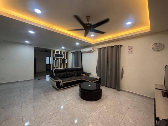Bandar Indahpura Kulai Endlot Renovated Ready Good Condition