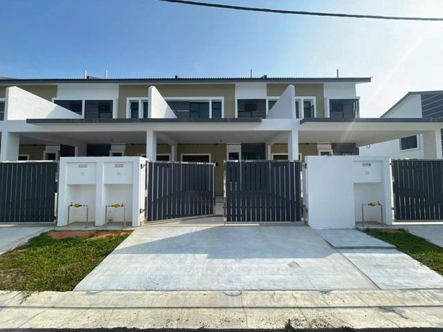 Bandar Layangkasa Pasir Gudang Double Storey For Rent