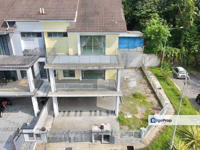 Bandar Mahkota Cheras
