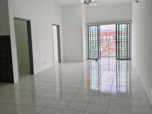 Bandar Mahkota Cheras Suria residence with 2 car park lot for sale