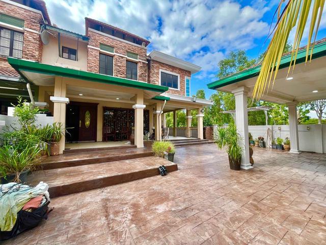 Bandar Nusaputra Puchong CORNER LOT Two Storey Terrace For Sale