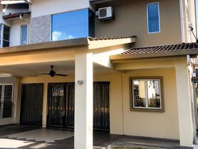 Bandar Nusarhu Seksyen U10 Shah Alam Corner lot Double Storey