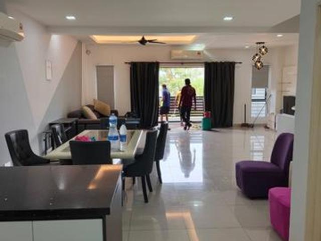 Bandar Saujana Utama Sungai Buloh 25 Storey House For Rent