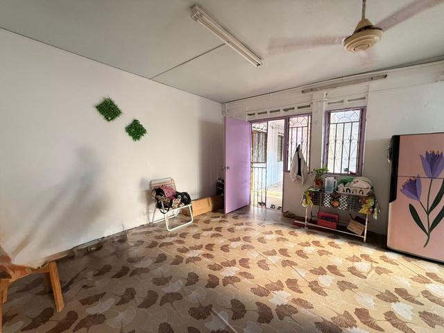 Bandar Selesa Jaya Low Cost Flat First Floor Rendah Naik Satu Tingkat