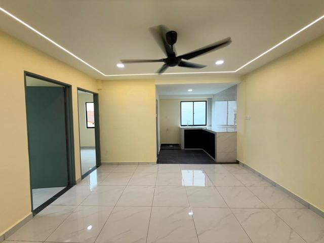 Bandar Selesa Jaya Skudai Fully Renovated Low Cost Flat FOR SALE