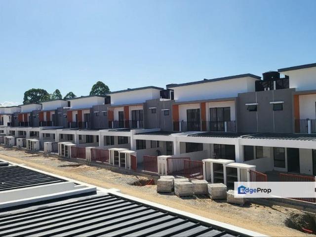 Bandar Seremban, N9. Teres 2 Tingkat 22x75 4R4B. Dekat Hospital KPJ & HTJ