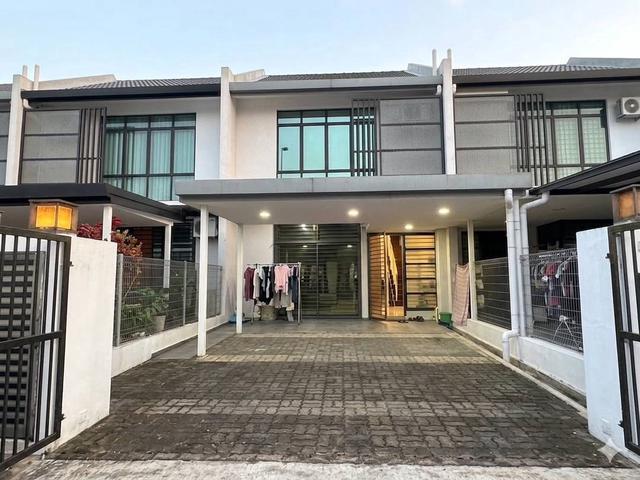 BANDAR SERI ALAM GATED GUARDED HOUSE CITRINE RESIDENCE NEGo