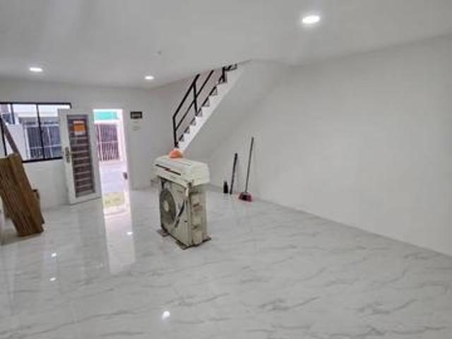 Bandar Seri Alam Jalan Tasek Low Cost Masai