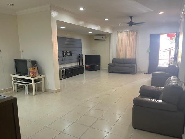 Bandar Seri Astana 1 Stry SemiD Open Facing Renovation For Sale