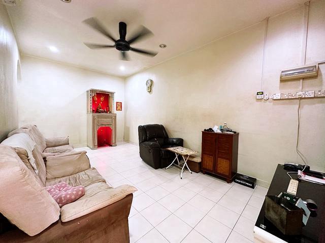 Bandar Seri Astana Large Land Single Storey Terrace Fully Extended