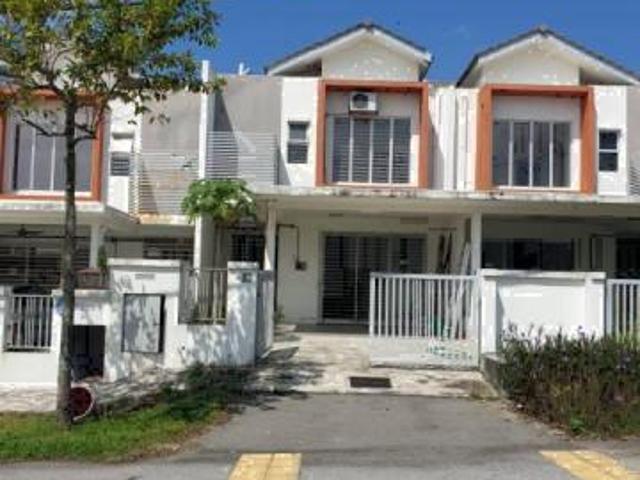 Bandar Seri Coalfield Sungai Buloh super nice house good condition