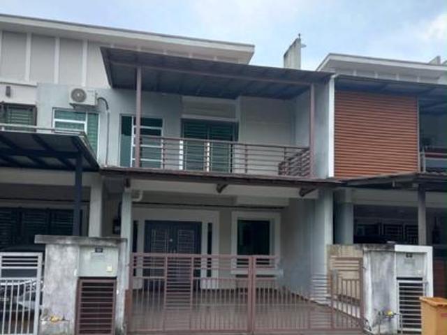 Bandar Seri Impian Kluang fully Extended Double Storey Terrace House