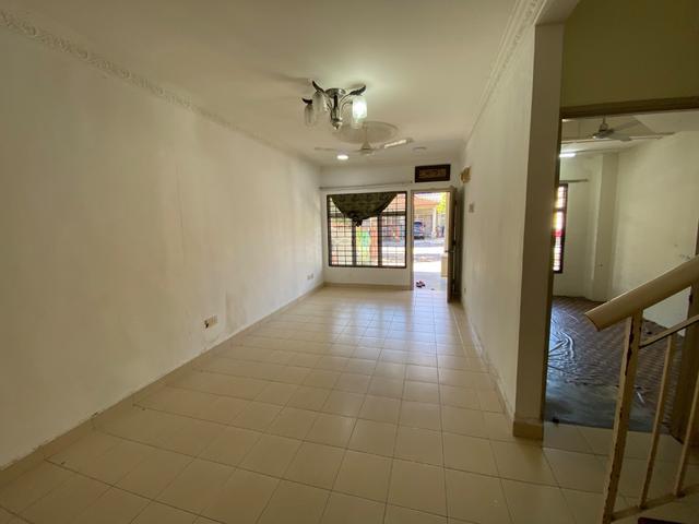 Bandar Seri Putra 15 Storey Terrace