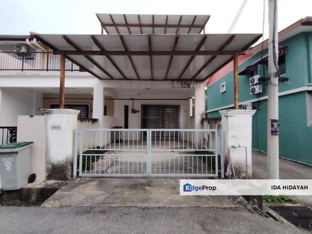 Bandar Springhill