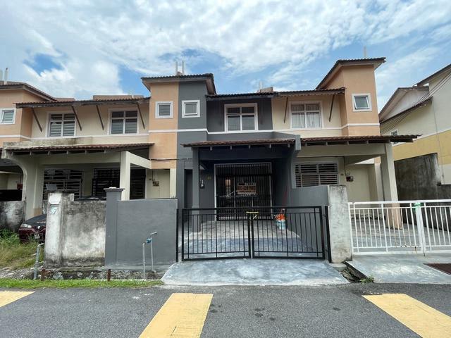 Bandar Springhill Lukut Double Storey Untuk Dijual For Sales
