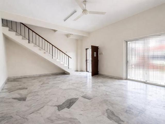 Bandar Sungai Long 2 Storey House Partial Furnished for rent