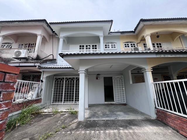 Bandar Sungai Long SL6