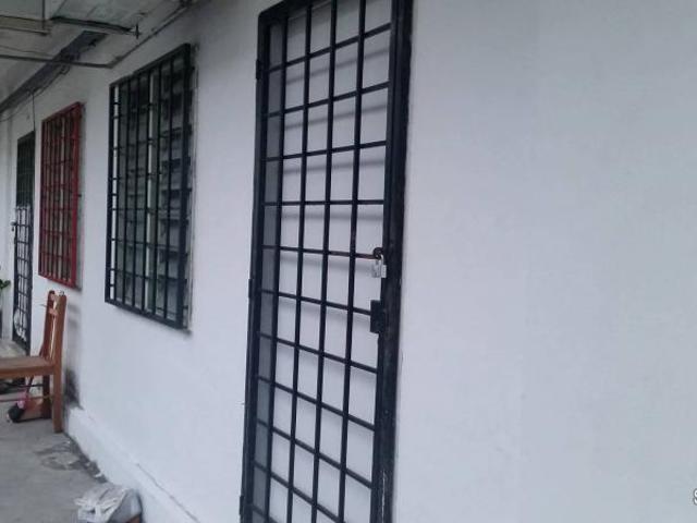 Bandar Sungai Long, Taman Mewah Cheras Flat