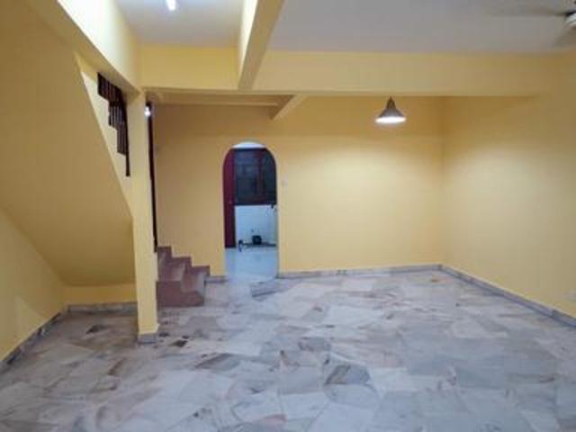 Bandar Sunway PJS 10 Double Storey Near Sunway Pyramid LRT To Let