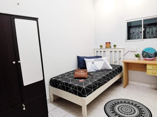 Bandar Sunway Single room for rent at Jalan PJS 7・7min walk Taylors Uni・5 min to shops・Walk to BRT