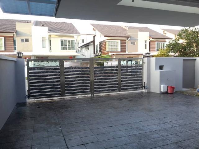 Bandar Parkland 2sty claster semid house for rent