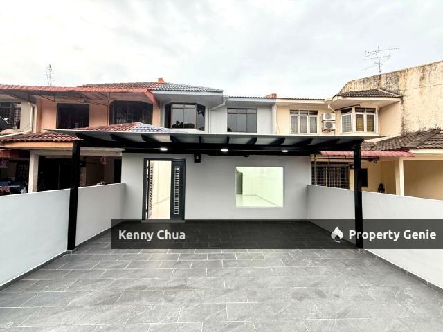 Bandar Permas Jaya / Double Storey Terrace