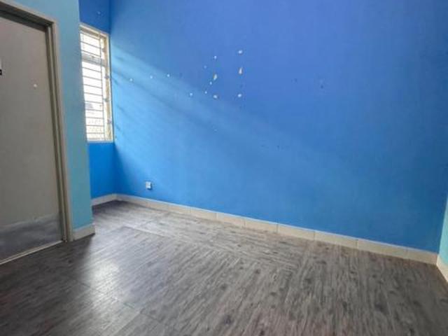 Bandar Puteri Gelang Klang Double Storey House for rent 18 x 75