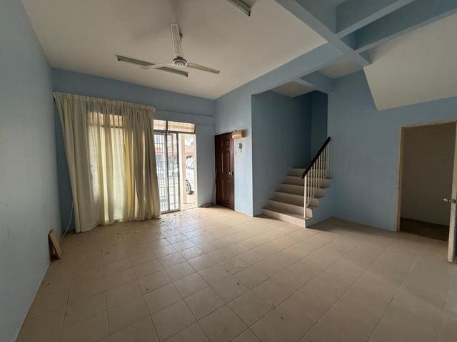 Bandar Puteri Jaya Double Storey House Nr Bintang Maya