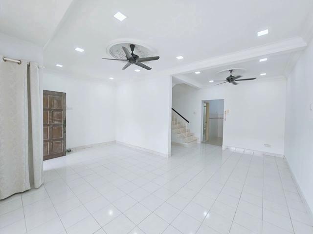 Bandar Puteri Klang Good Condition Double Storey House For Sale