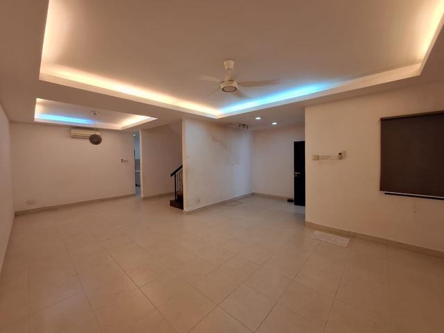 Bandar Puteri Puchong Jaya Wawasan 25sty 5rooms 4baths ample parking