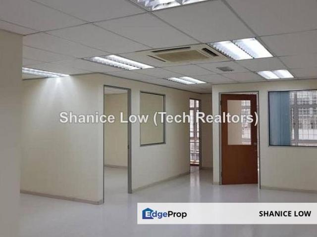 Bandar Puteri Puchong, Puteri 1 office with lift