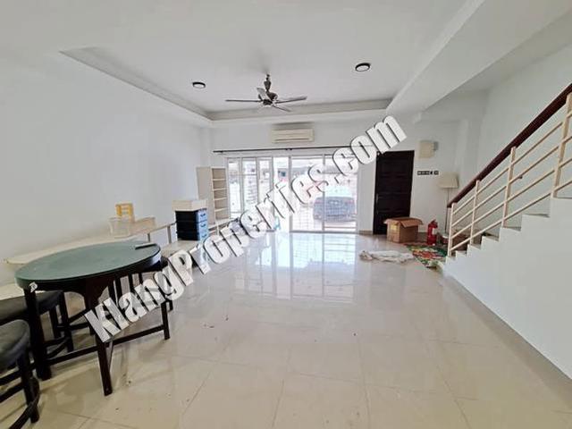 Bandar puteri 2 stry terrace partial renovated 22x75sf
