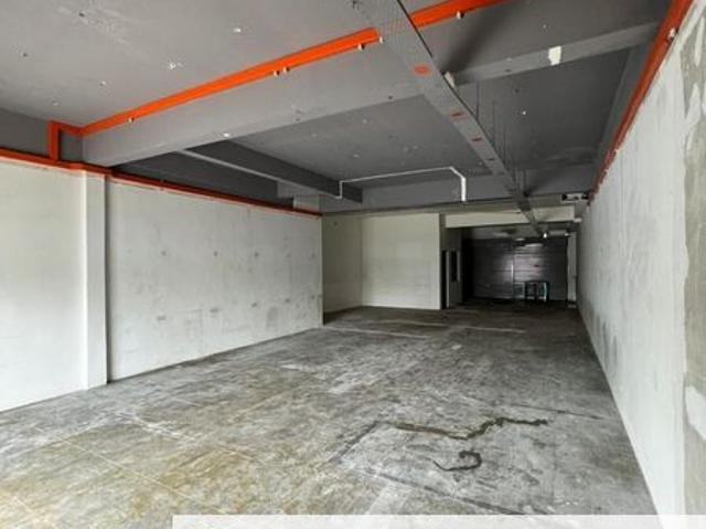 Bandar Puteri Puchong, Puchong, Commercial, Shop lot, Corner, Main road, For rent