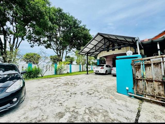 Bandar Putra Kulai Corner lot house for sale